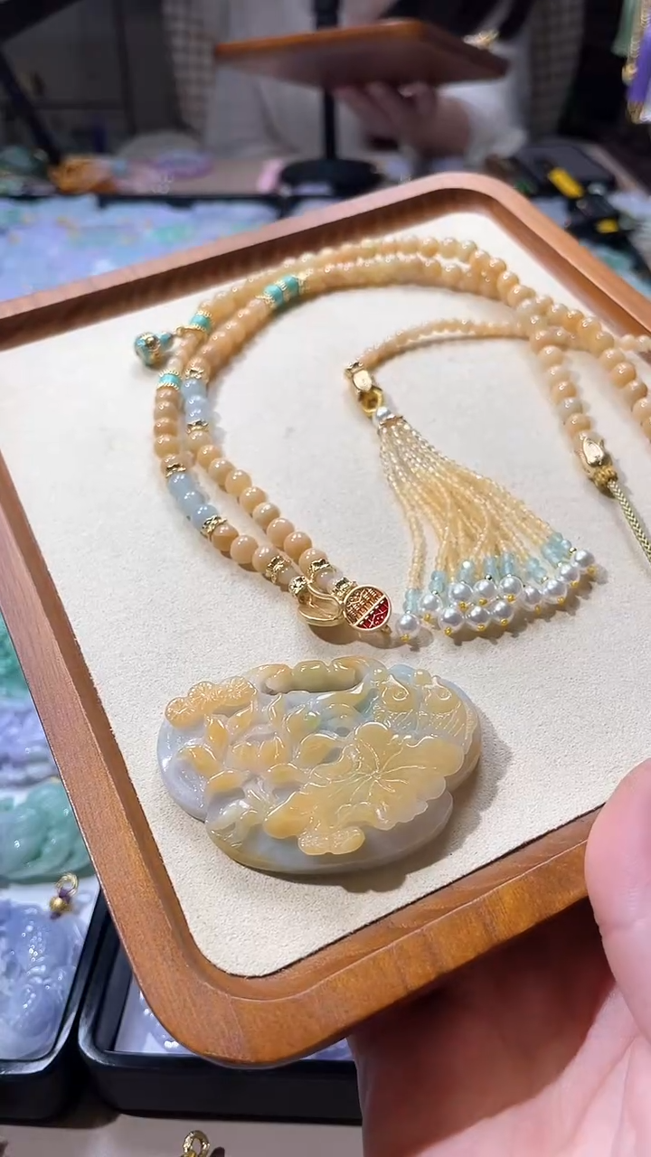 【闪购商品】翡翠颈饰未镶嵌吊坠