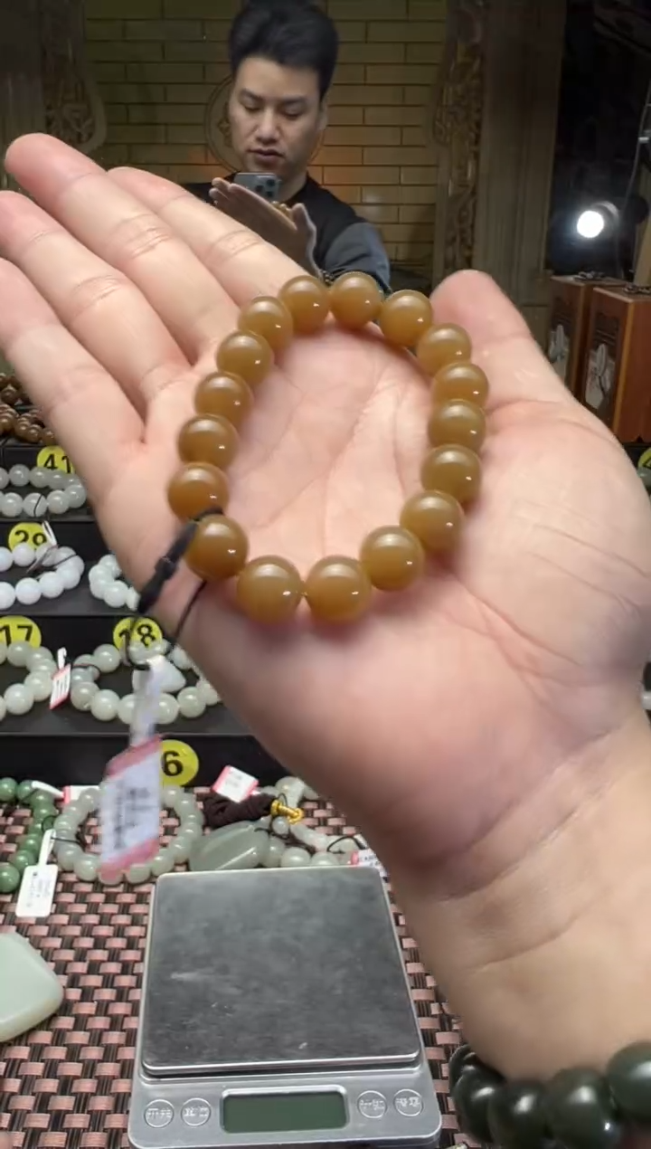 【闪购商品】和田玉手串未镶嵌若羌金山糖手串卡12