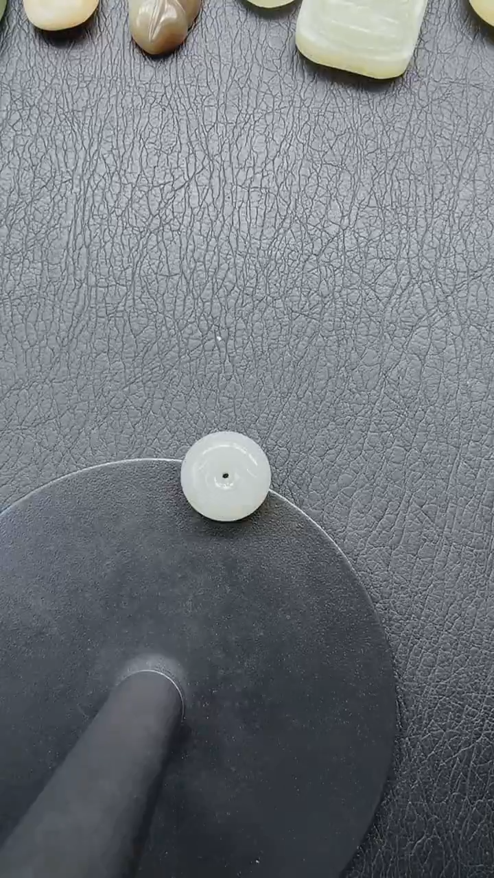 和田玉未镶嵌吊坠(不含链)427