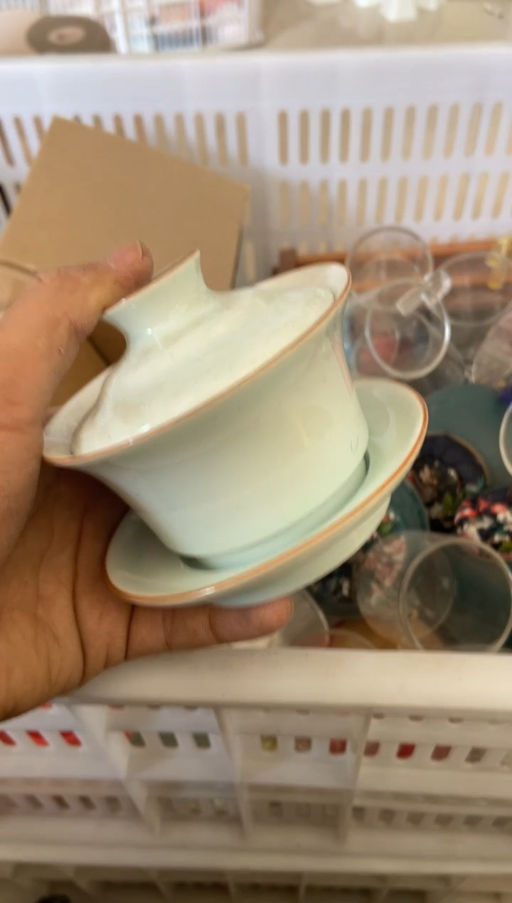 杯无运费险有瑕疵的摄影的产品有使用过的痕迹有点脏介意勿拍