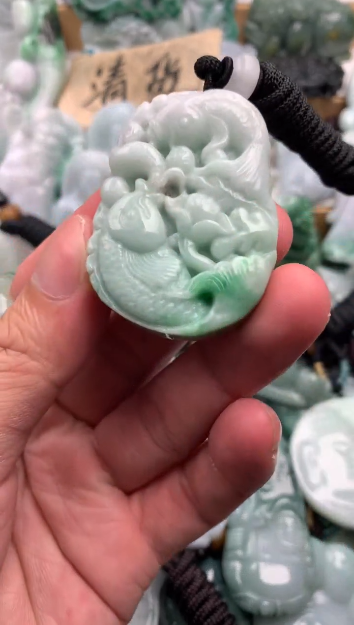 吊坠(不含链)未镶嵌翡翠1