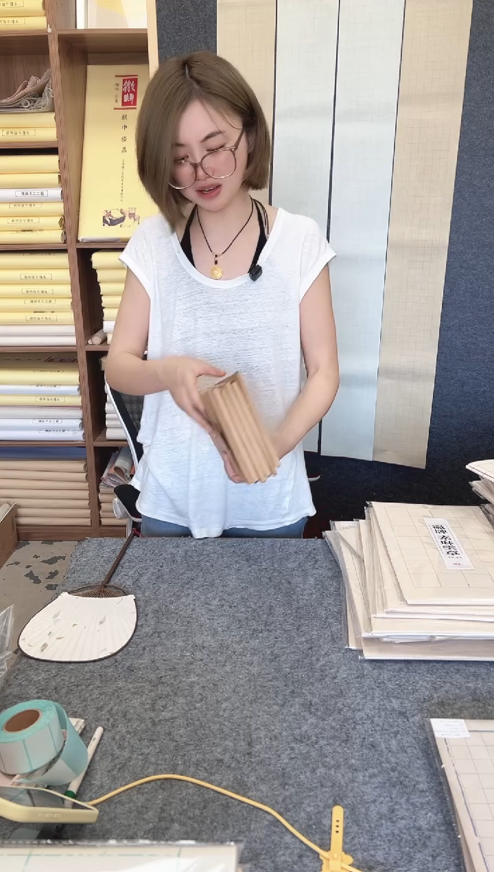 老卡纸下播福利~不退不换