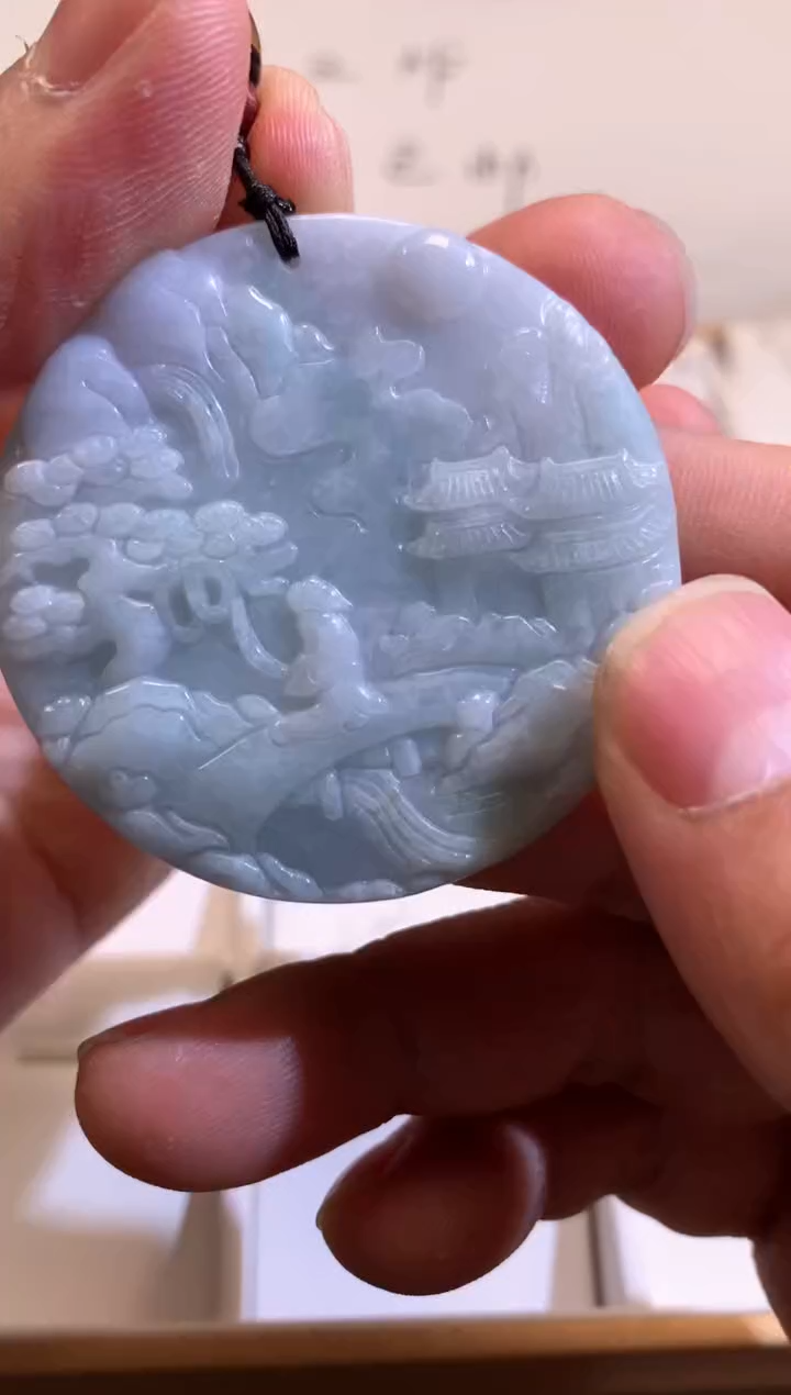 【闪购商品】翡翠颈饰未镶嵌02/16/132