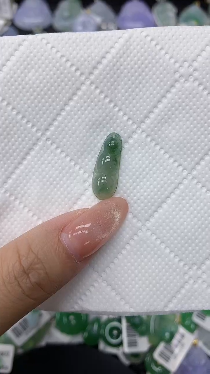 颈饰未镶嵌翡翠11111111111111