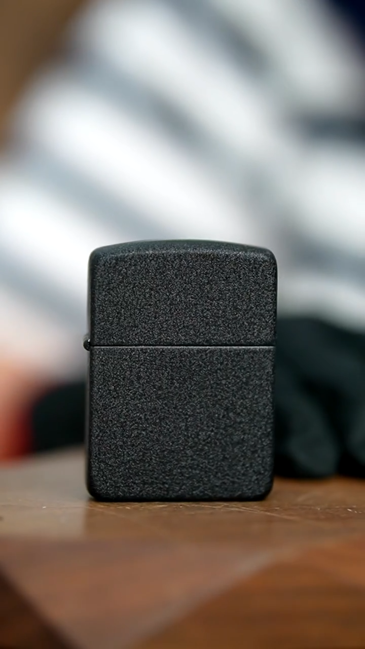 Zippo官方正品 黑裂漆