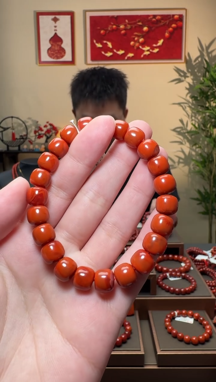 南红玛瑙手串未镶嵌一条约9mm 多样性发货