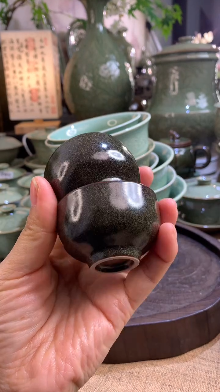 耀州窑茶叶沫釉小茶杯两只