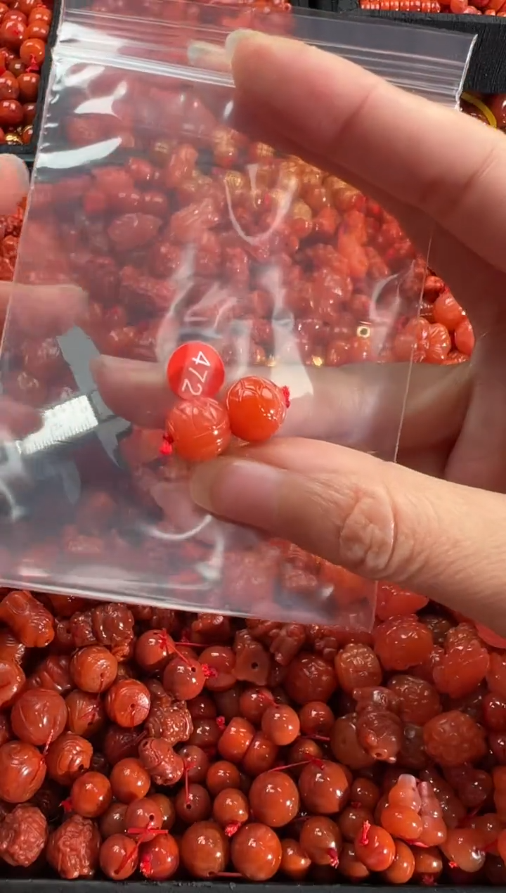【闪购商品】南红玛瑙颈饰未镶嵌1