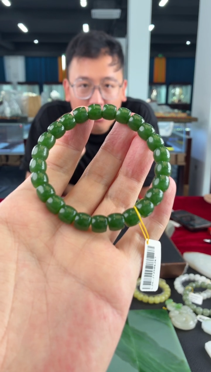和田玉未镶嵌颈饰手串