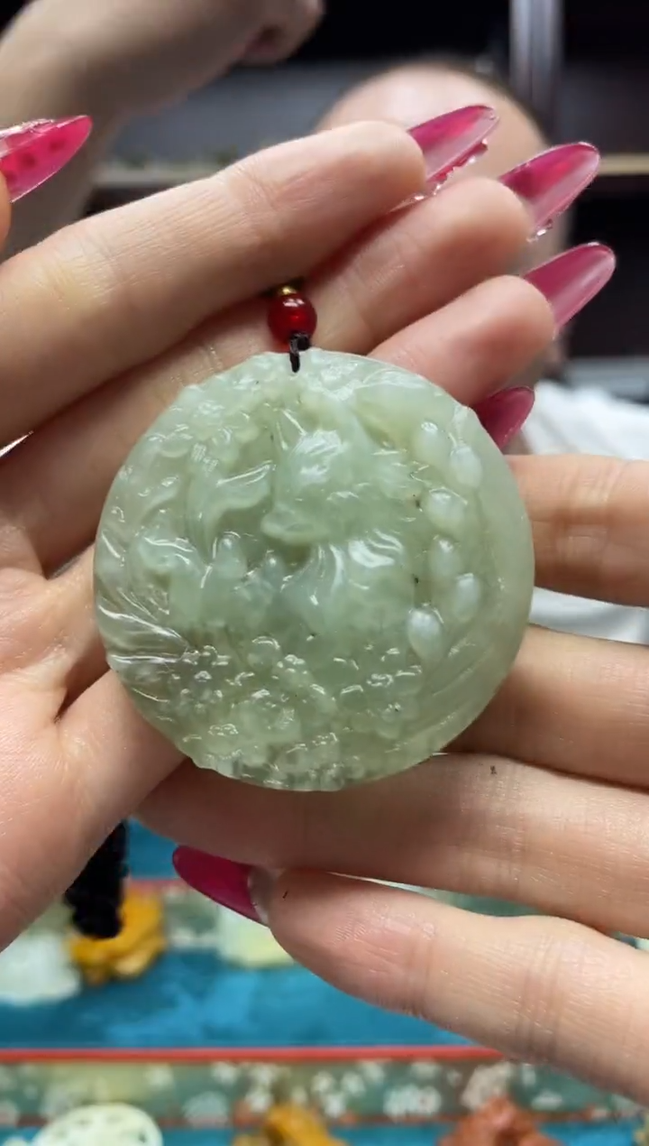 未镶嵌岫玉吊坠·