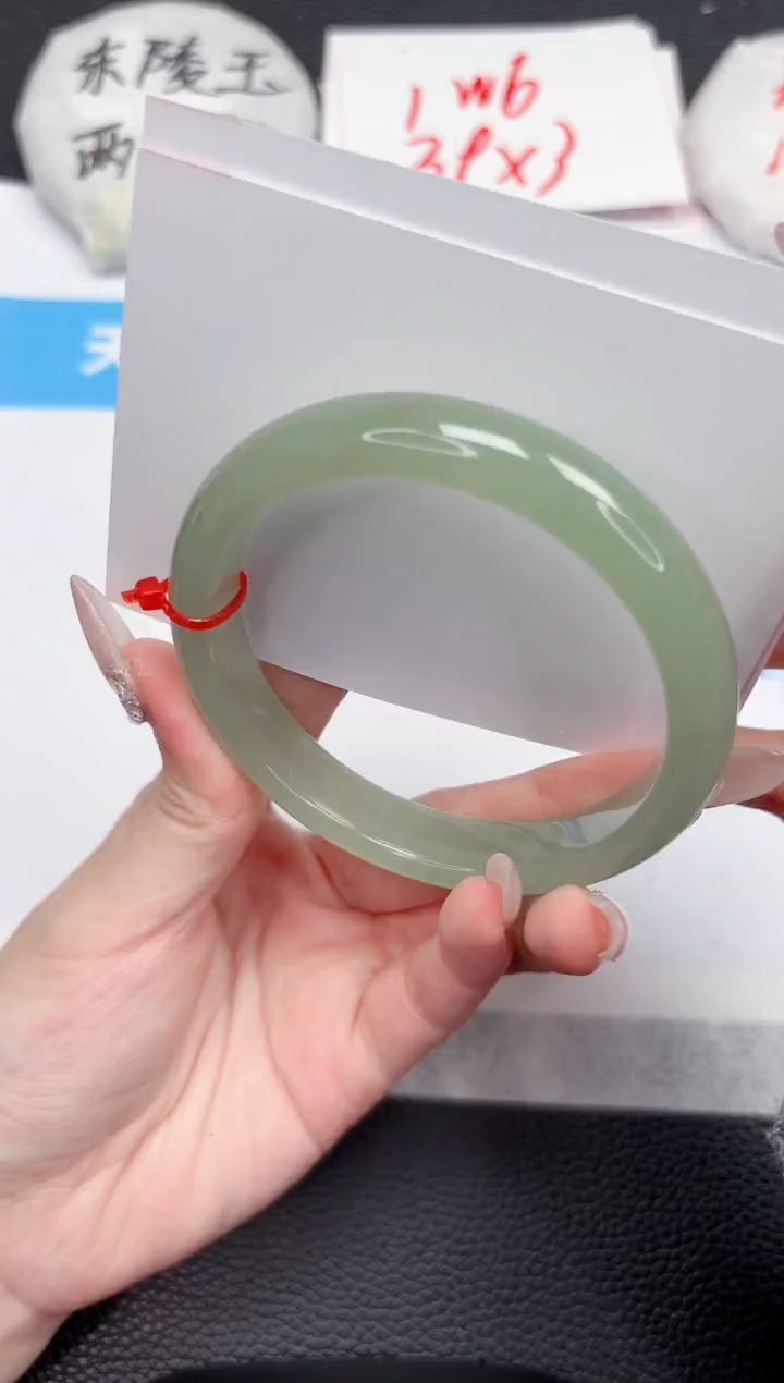 【闪购商品】石英质玉手镯未镶嵌225-60.1