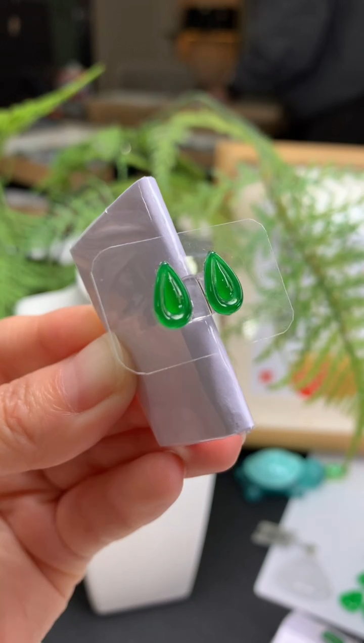 【闪购商品】定制翡翠未镶嵌耳饰-92292