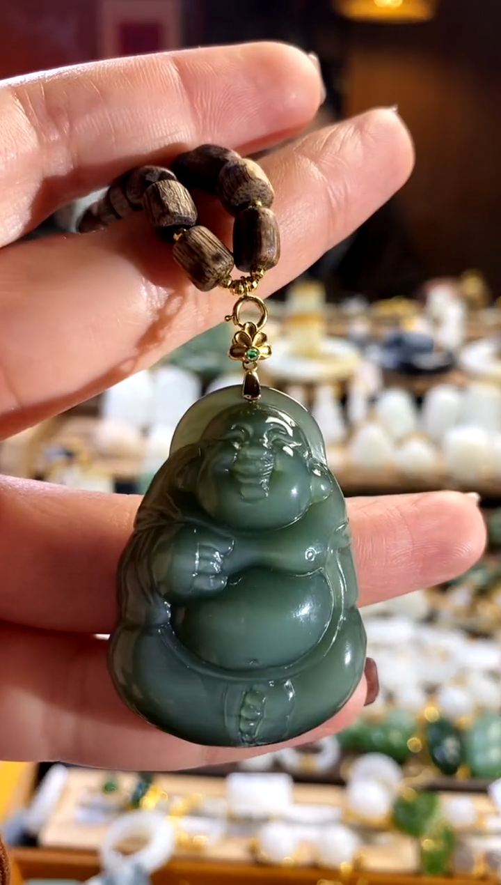 【闪购商品】和田玉吊坠18K金镶嵌。