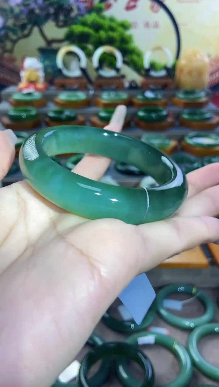 【闪购商品】和田玉手镯未镶嵌碧玉猫眼手镯