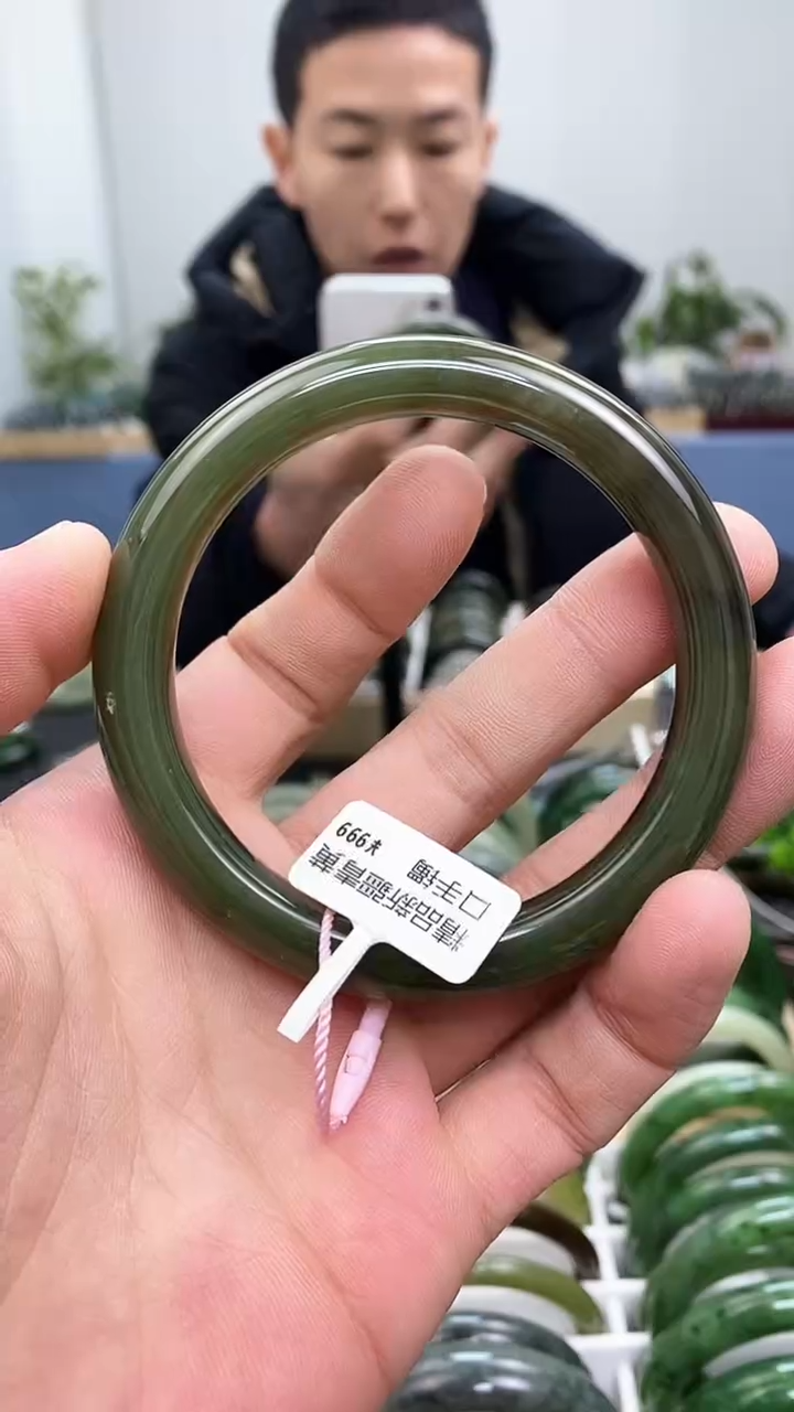 【闪购商品】和田玉手镯未镶嵌60.9