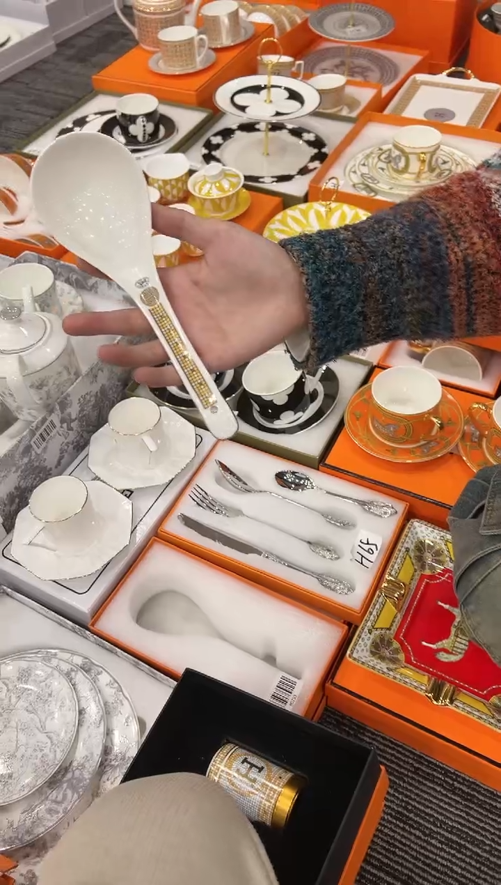 【闪购商品】杯H763--------------