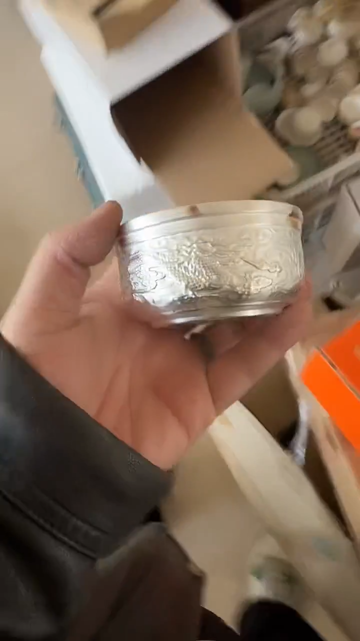 杯无运费险有瑕疵的摄影的产品有使用过的痕迹有点脏介意勿拍