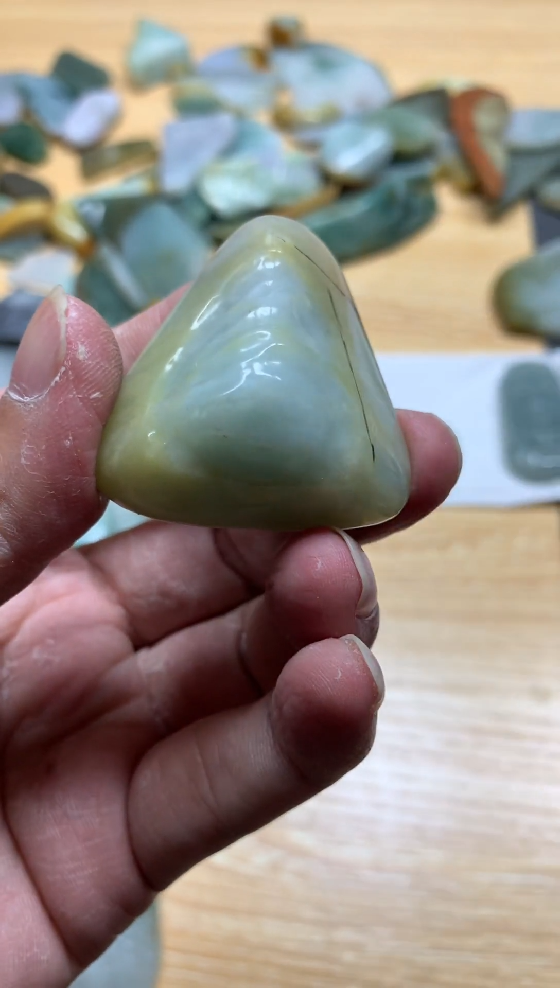 【闪购商品】翡翠颈饰未镶嵌天然翡翠A货