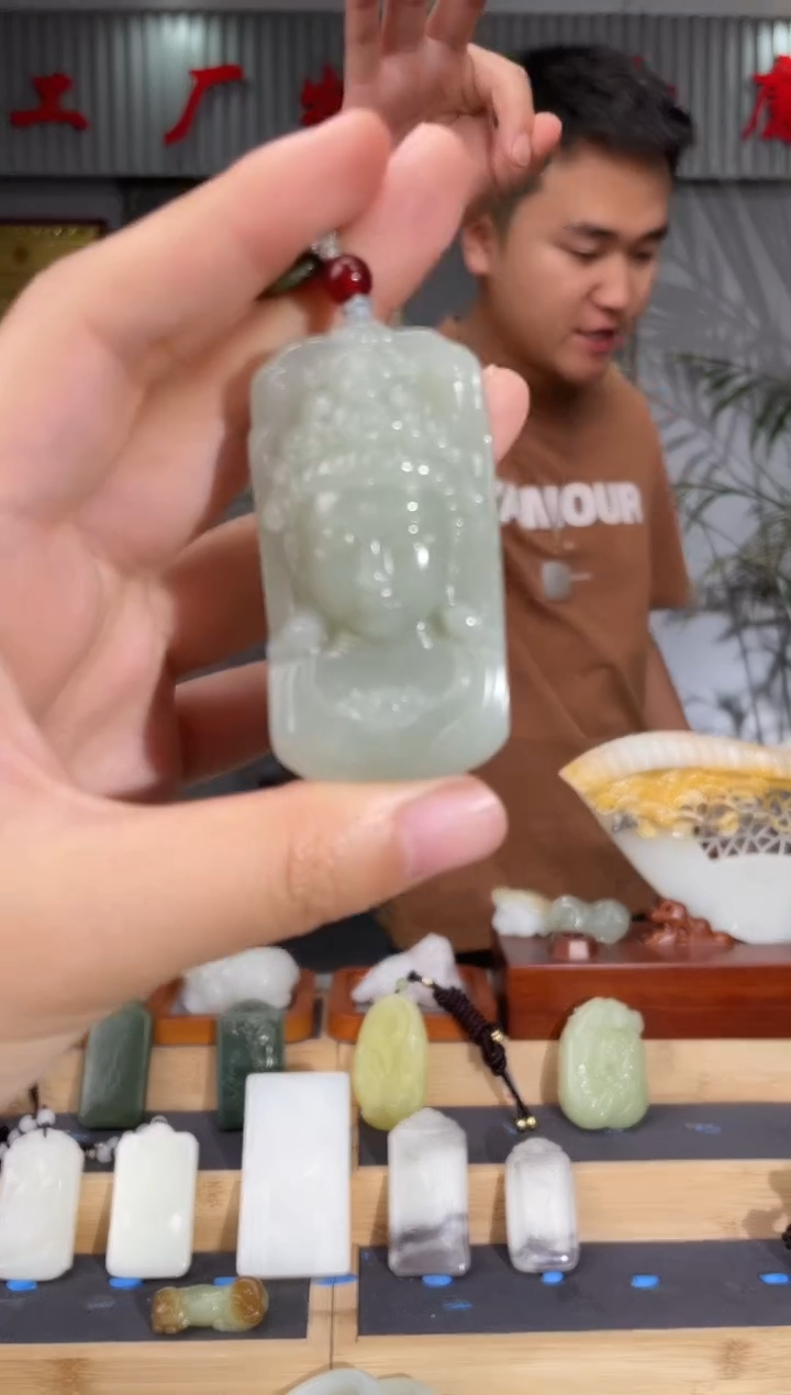 和田玉未镶嵌颈饰11