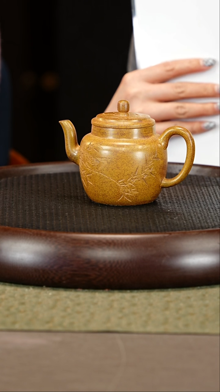 茶壶紫砂144 惠慧 冷金黄柴烧 宫灯240cc