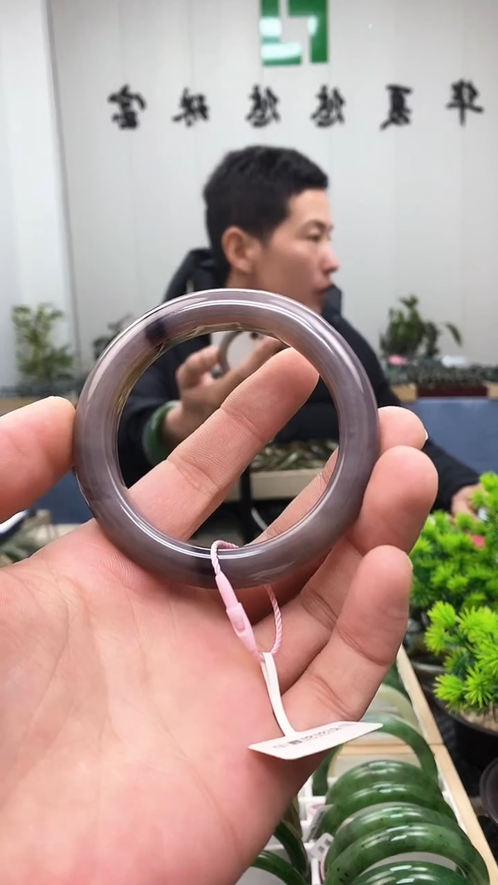 【闪购商品】和田玉手镯未镶嵌55