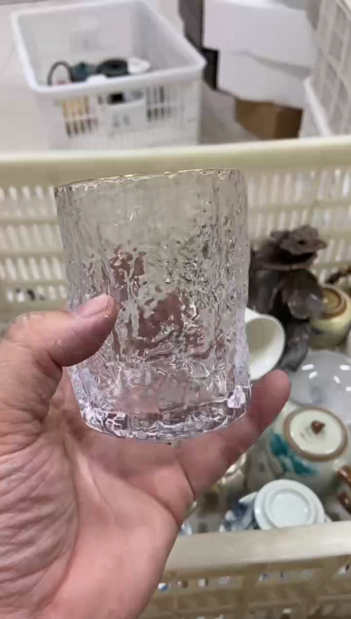 无运费险有瑕疵的摄影的产品有使用过的痕迹有点脏介意勿拍