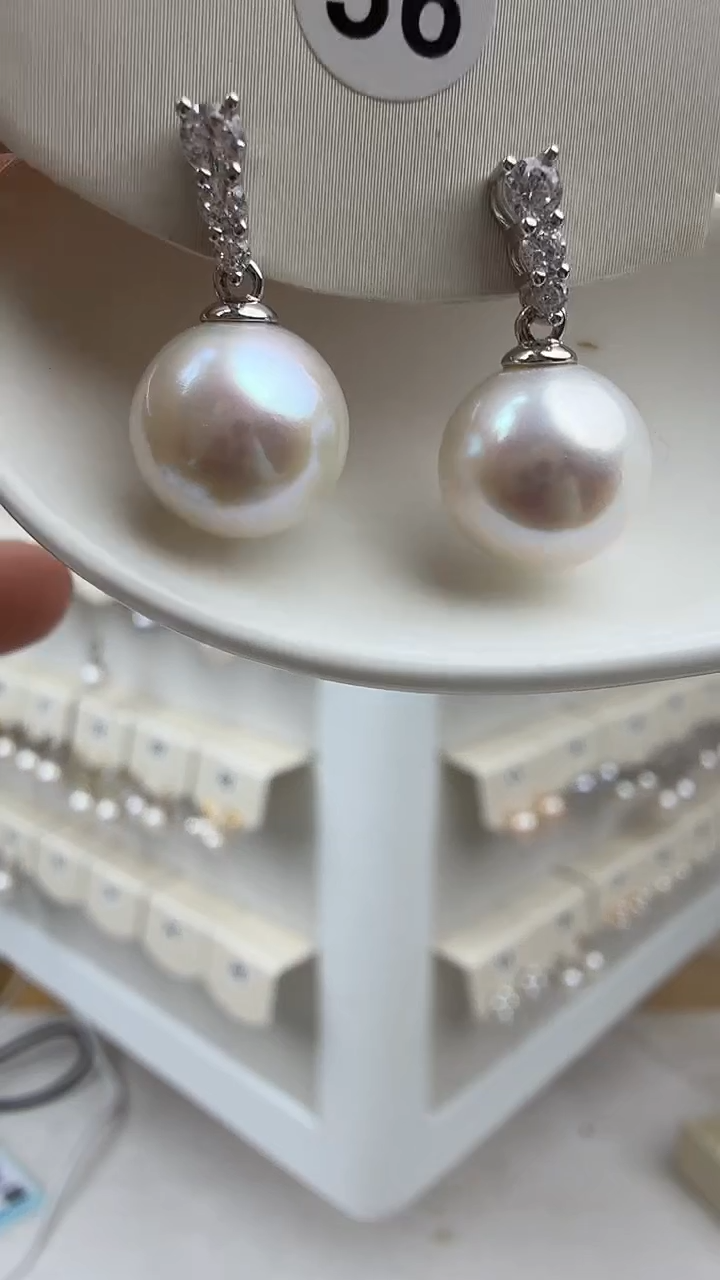 银S925镶嵌淡水珍珠耳饰11-12mm三钻耳钉
