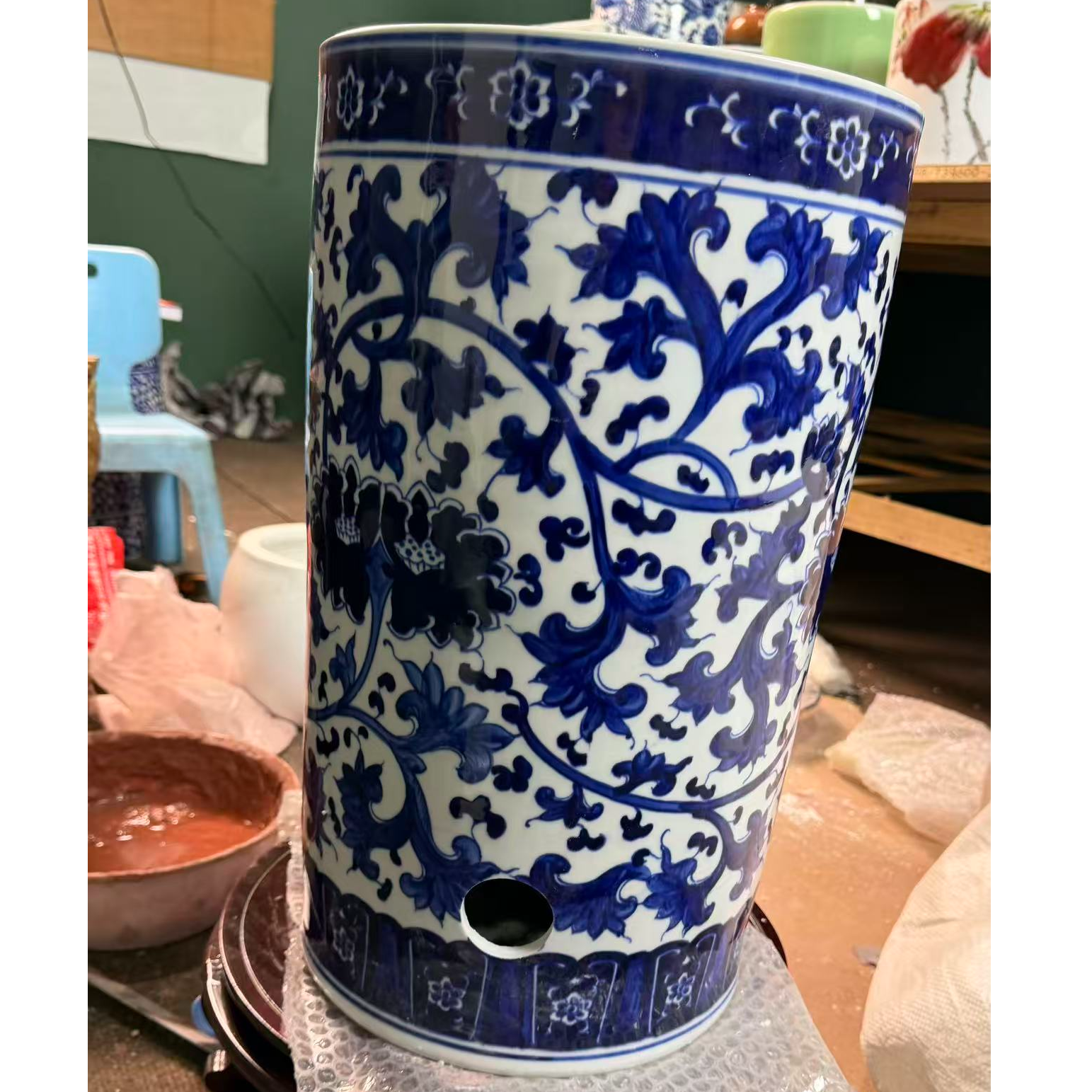 手绘青花陶瓷字画缸箭筒炭火炉