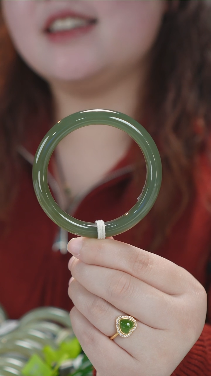 【闪购商品】和田玉手镯未镶嵌24号天然和田玉手镯拍一发一56