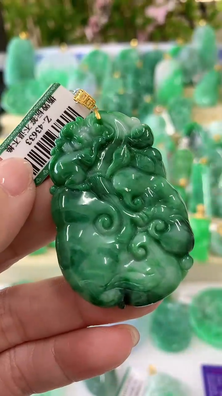 【闪购商品】翡翠吊坠(不含链)18K金镶嵌挂件