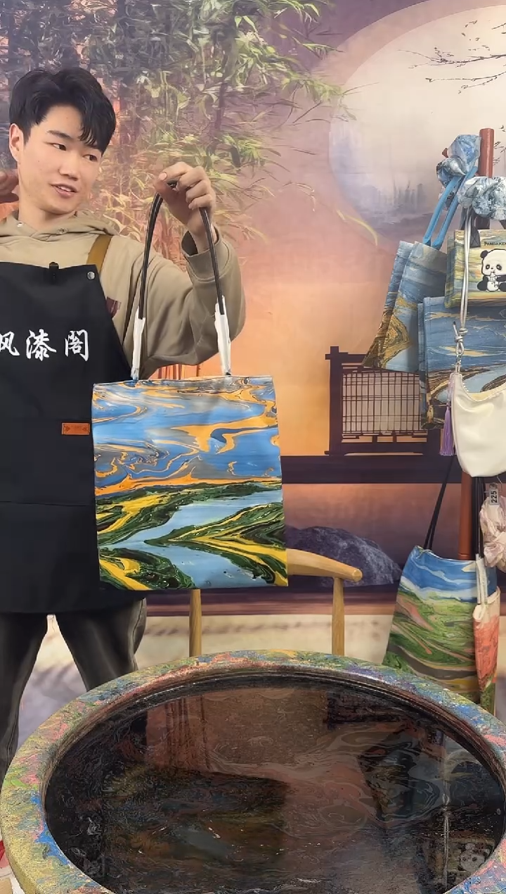 月末福利清库存 绸缎包 298