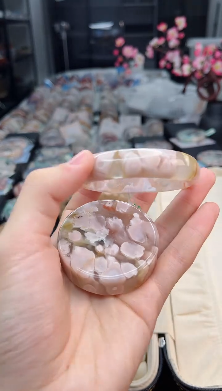 石英质玉手镯未镶嵌60圈口（赠送镯心）6806183