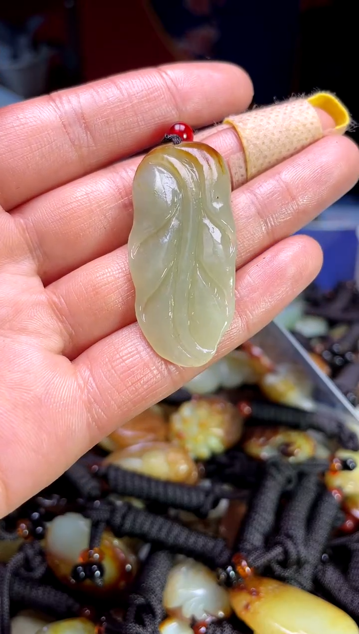 【闪购商品】和田玉颈饰未镶嵌1