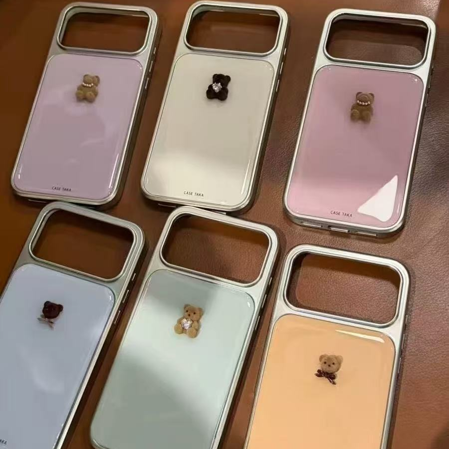 韩风电镀滴胶植绒小熊抱钻适用iPhone17pro手机壳苹果16pro新款15