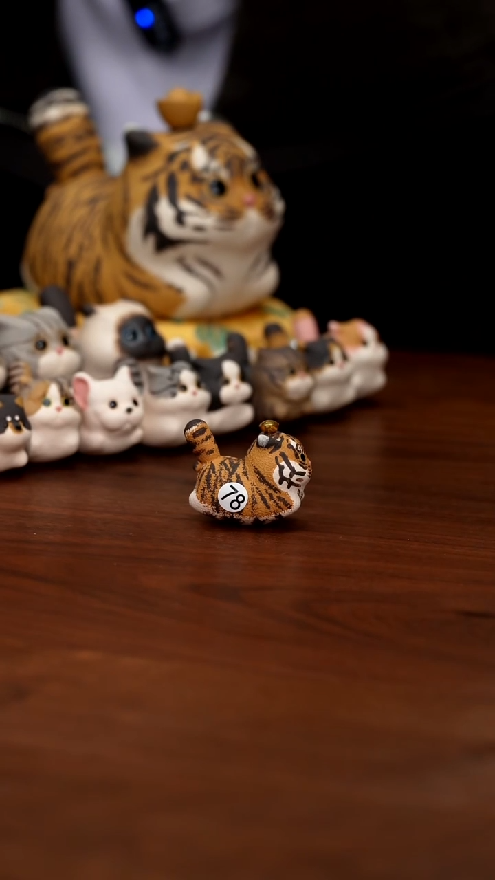 紫砂摆件海的老虎