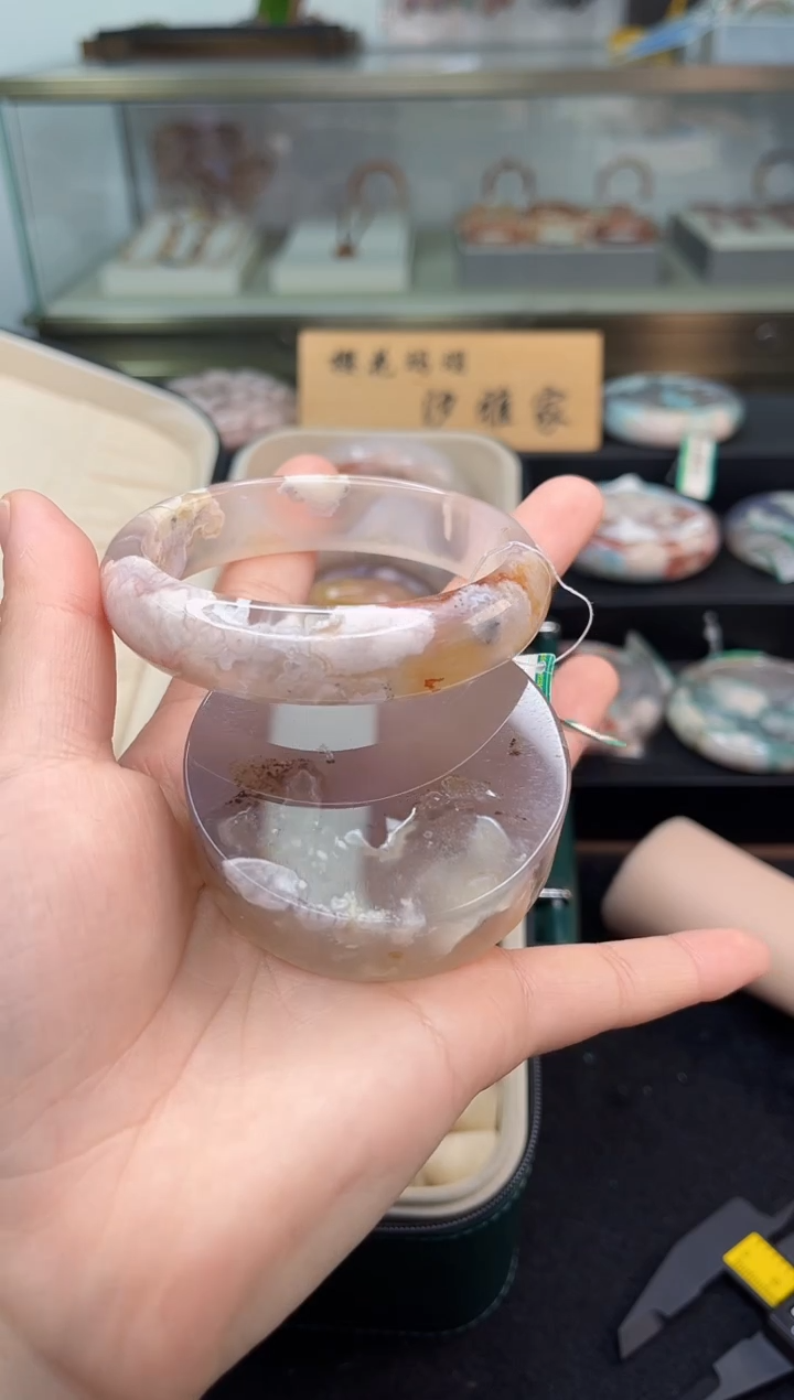 未镶嵌手镯石英质玉59圈口（赠品镯心）3572433