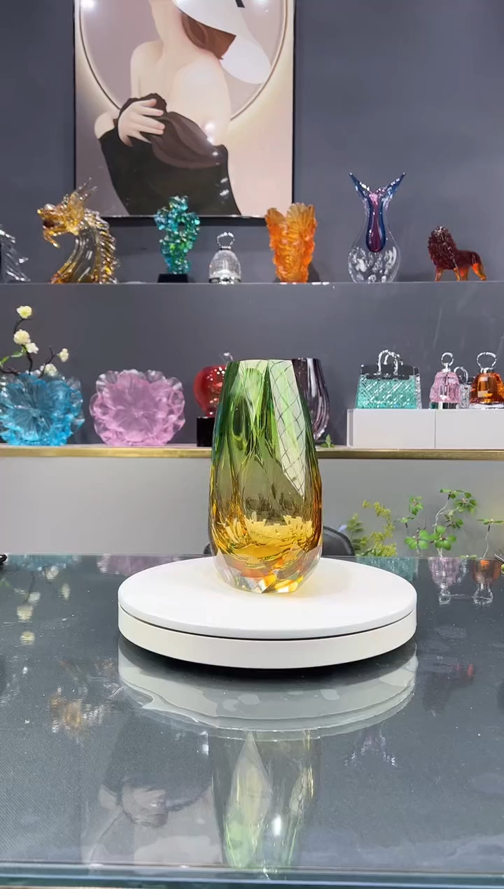 手工艺品琉璃满**何 水晶琉璃花瓶1个