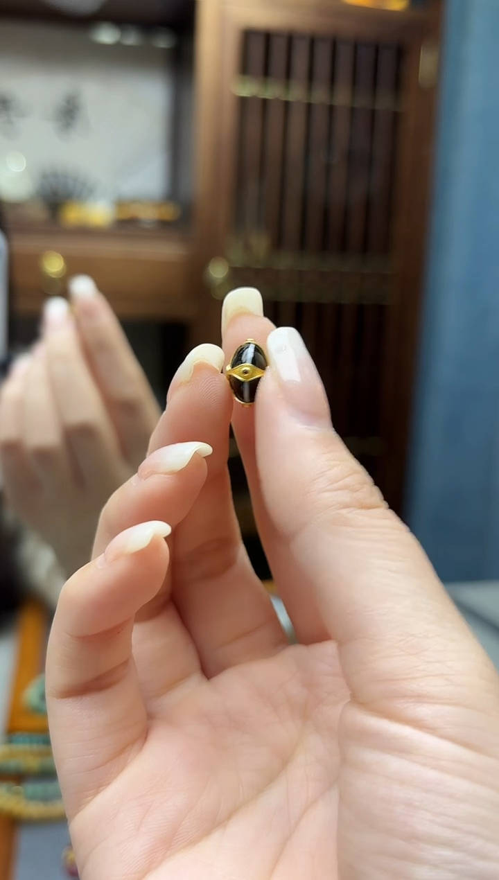 挂件玛瑙/玉髓（覆膜）18K金镶嵌18K金玛瑙配饰ZX