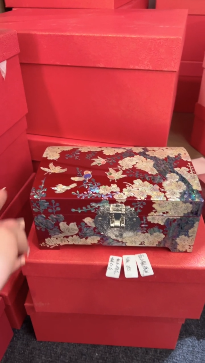 【闪购商品】微瑕不退换鱼锁绒布底弘贝雅螺钿漆器文化馆