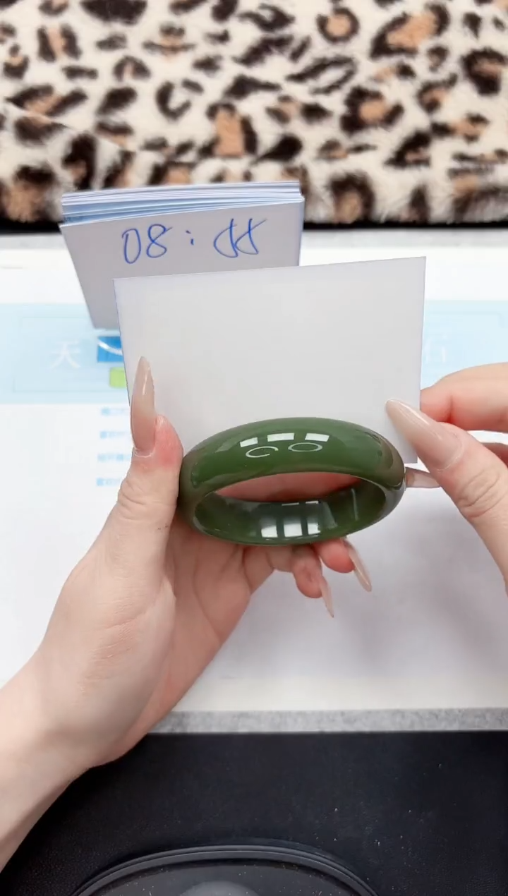 【闪购商品】石英质玉手镯未镶嵌304-51