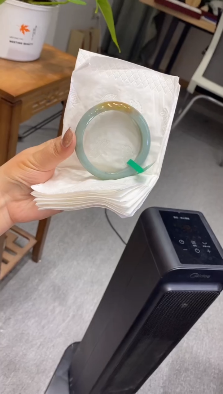 【闪购商品】翡翠手镯未镶嵌多人006269