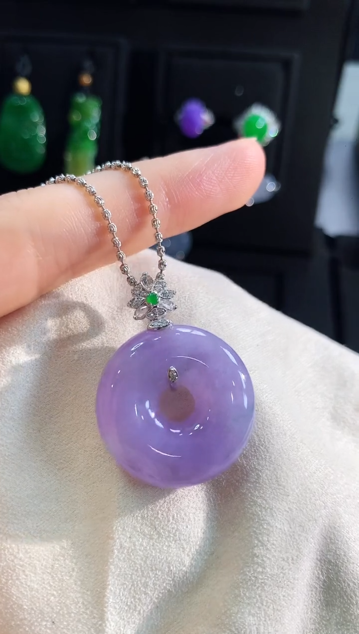 【闪购商品】翡翠吊坠(不含链)18K金镶嵌吊坠