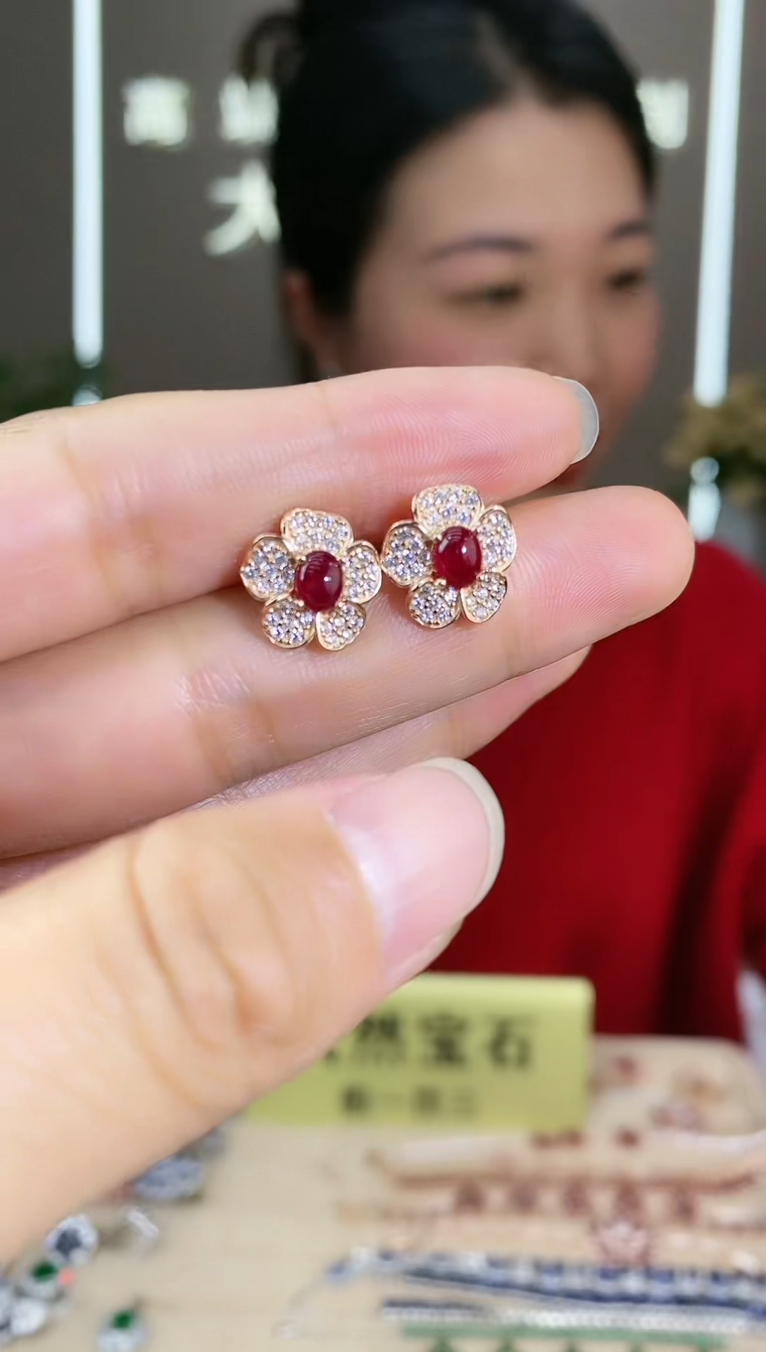 【闪购商品】红宝石耳饰银S925镶嵌耳饰
