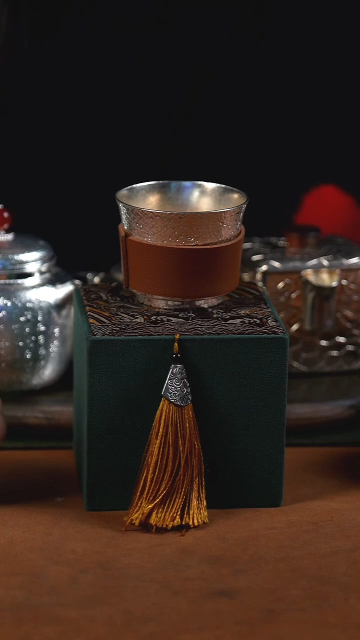 手工素面锤纹银杯大号主人杯