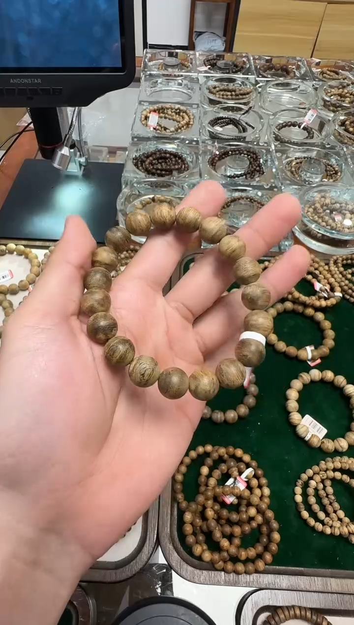 【闪购商品】沉香手串菩萨棋老料1.1m10克多样性发一