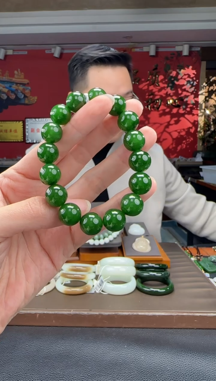 未镶嵌手串和田玉碧玉菠菜绿单圈手串