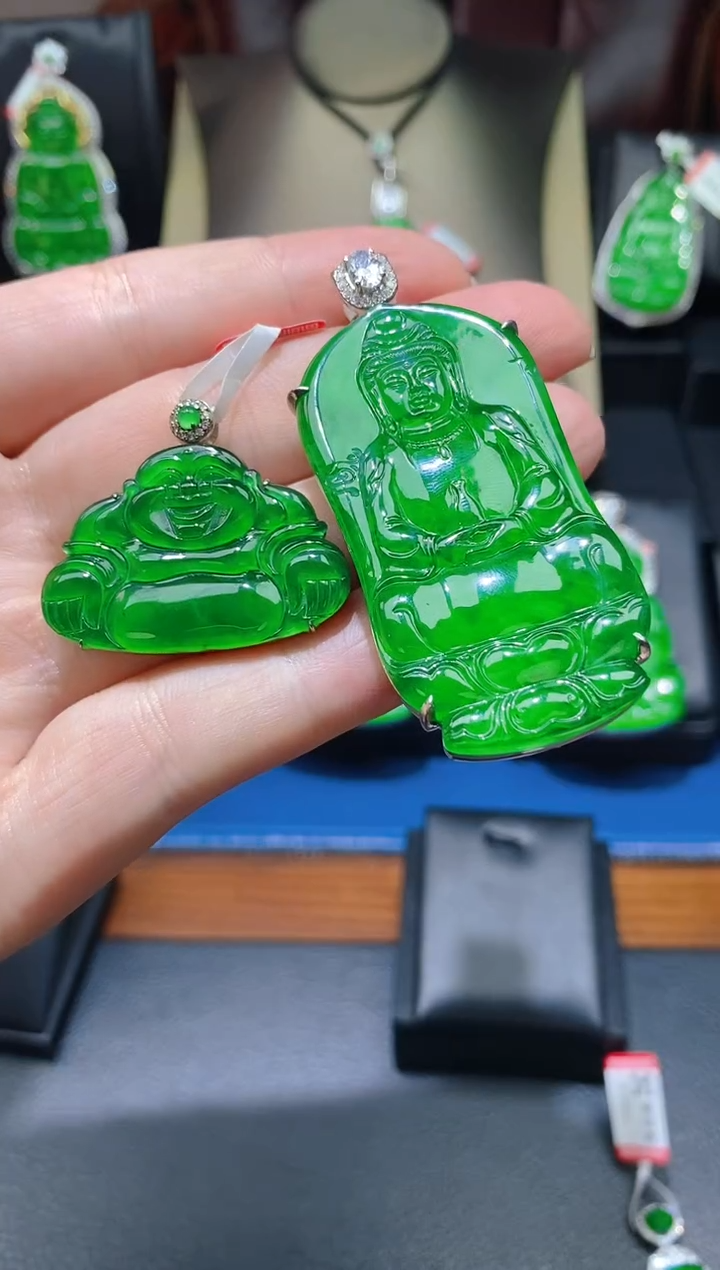 【闪购商品】翡翠颈饰未镶嵌翡翠Q31