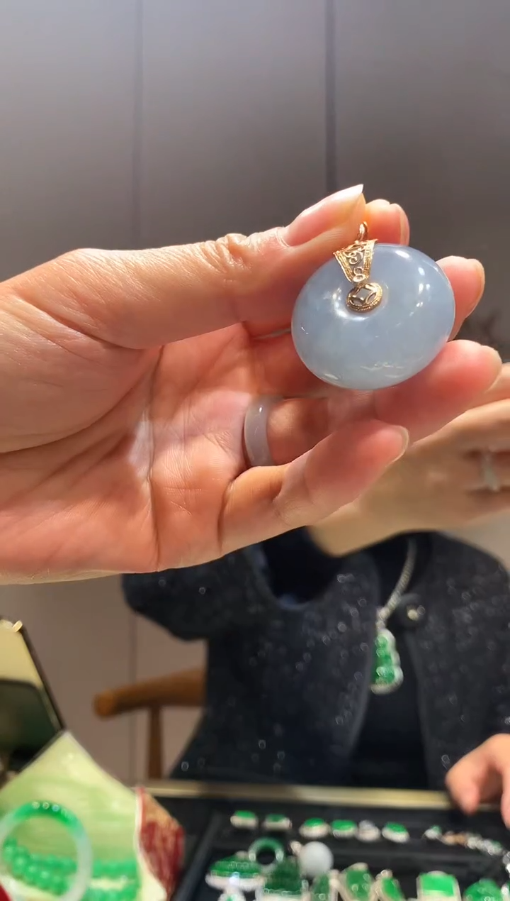 【闪购商品】翡翠吊坠(不含链)18K金镶嵌平安扣 
