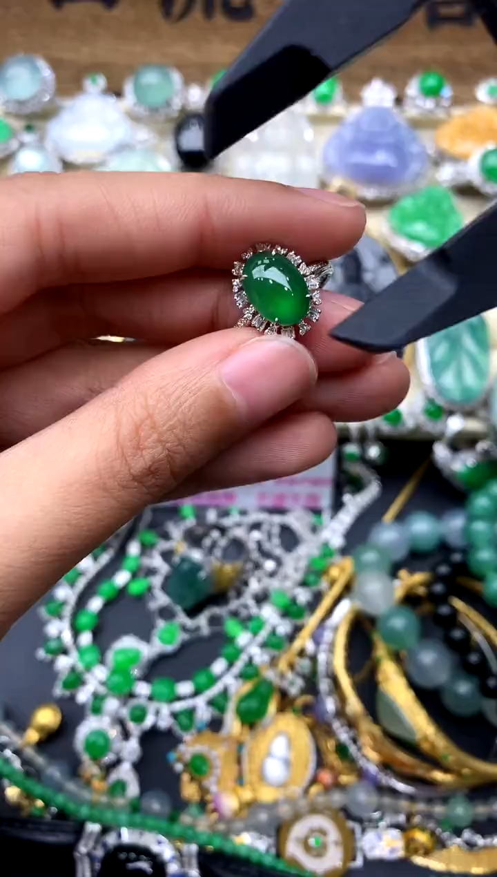 【闪购商品】翡翠戒指18K金镶嵌290-中国好珍宝