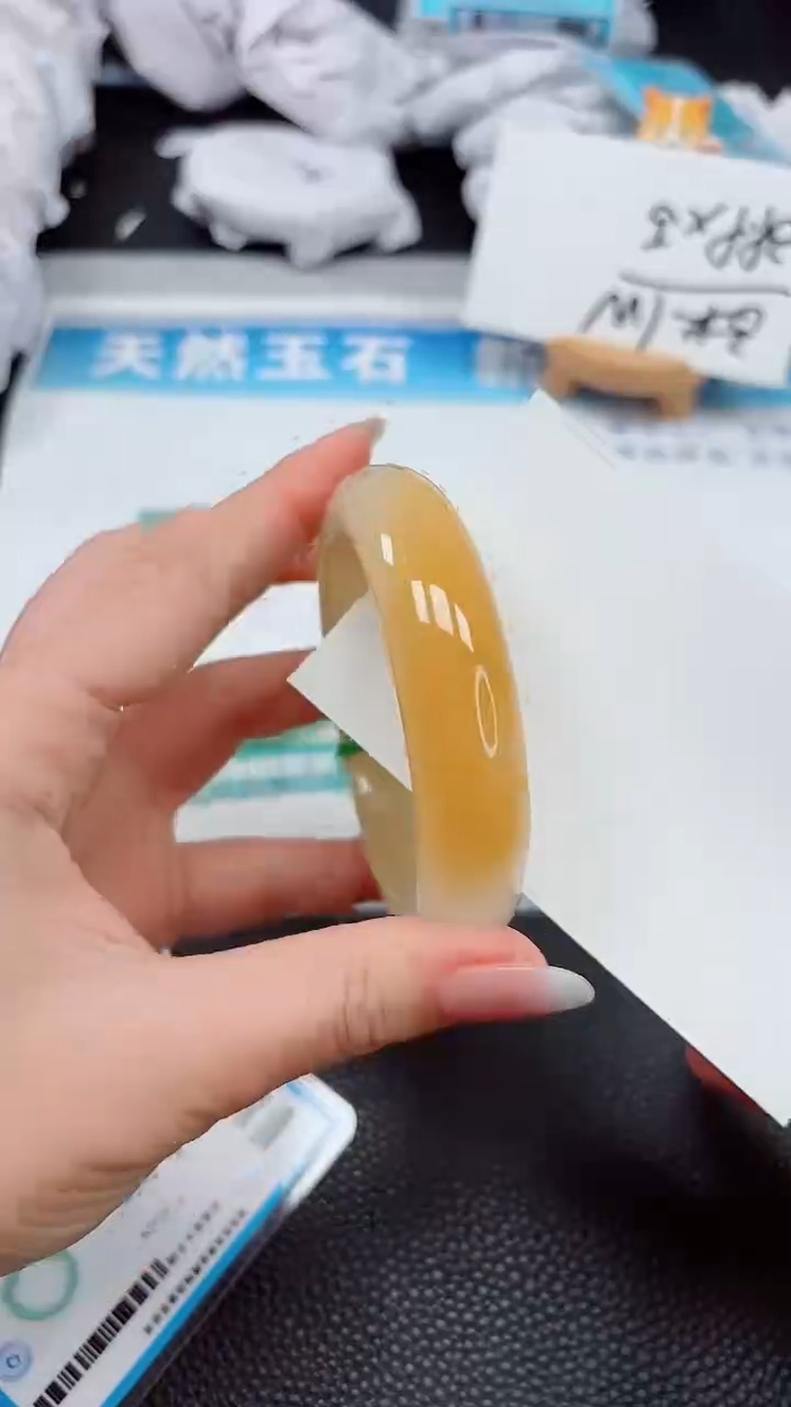 【闪购商品】石英质玉手镯未镶嵌464